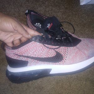Nike weave